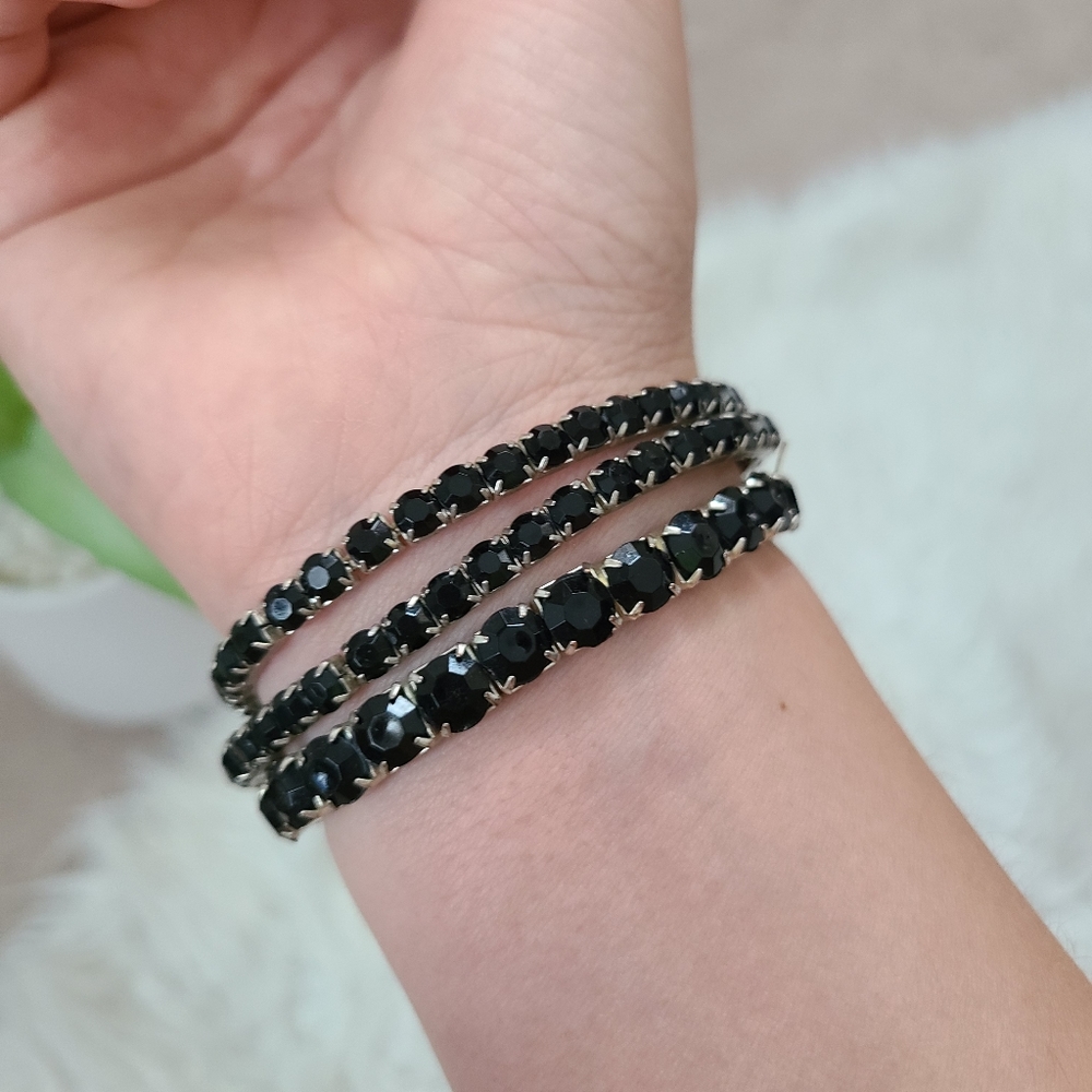 Black gem three piece bracelet